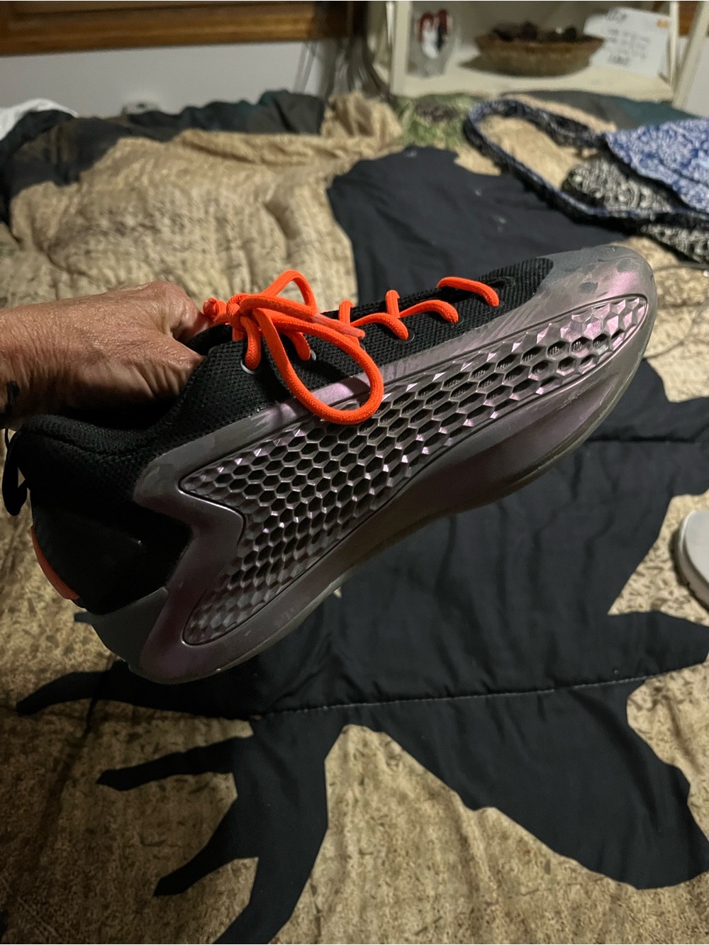 EUC NICE ADIDAS TENNIS SHOES SIZE 7.5